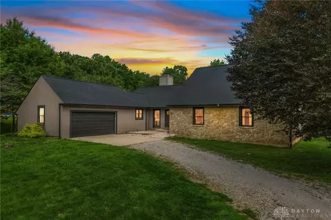 3066 Sears Rd, Spring Valley, OH 45370