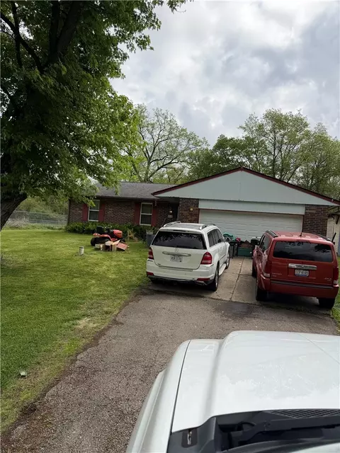 6046 Aaron Ln, Huber Heights, OH 45424
