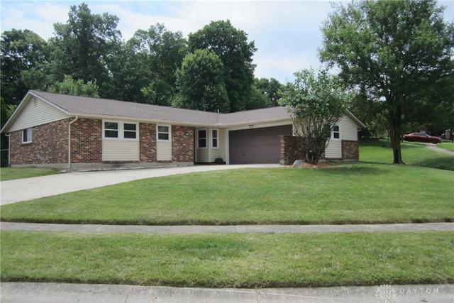 4902 Birchview Ct, Huber Heights, OH 45424