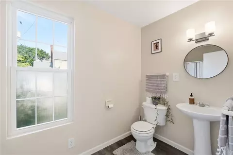 Bath - 702 E Franklin St, Troy, OH 45373 photo 1 of 6