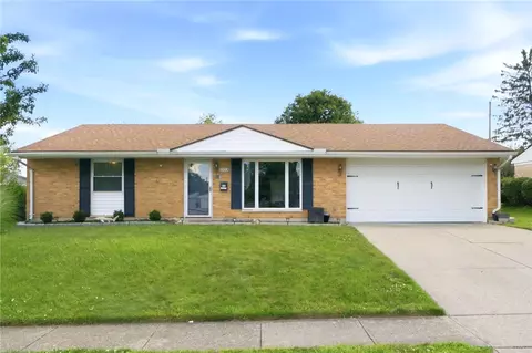 1973 Campus Dr, Fairborn, OH 45324