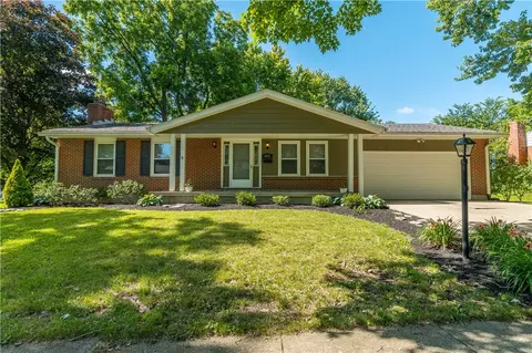 4952 Pepperwood Dr, Dayton, OH 45424