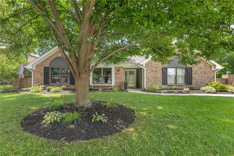 2888 Ramblingwood Ln, Washington Township, OH 45458