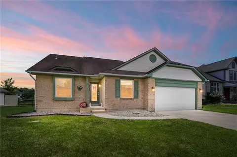 513 Heritage Ct, Lebanon, OH 45036