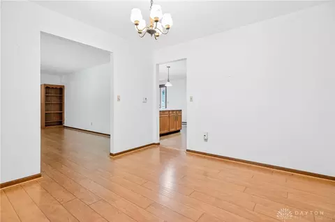 Living - 18333 Herring Rd, Sidney, OH 45365 photo 5 of 9