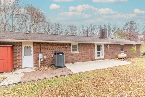Exterior - 18333 Herring Rd, Sidney, OH 45365 photo 5 of 11