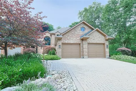 614 Summer Breeze Ct, Dayton, OH 45429