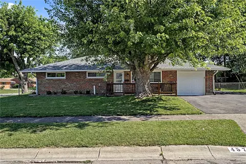 4573 Longfellow Ave, Huber Heights, OH 45424