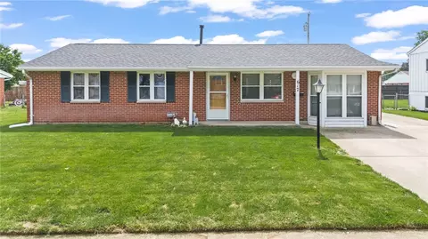 617 Locust Ln, Troy, OH 45373