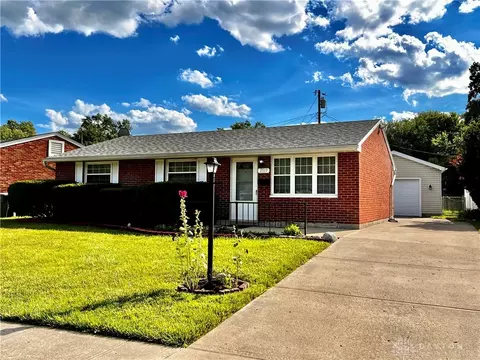 2517 Newcastle Dr, Dayton, OH 45420