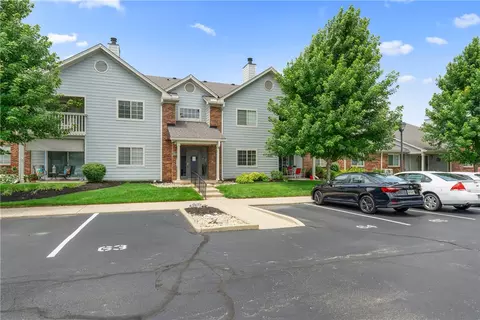 6615 Hedington Sq #7, Centerville, OH 45459