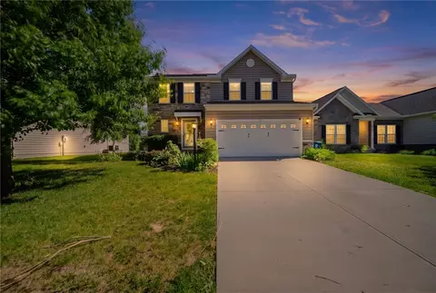 5148 Dayflower Dr, Tipp City, OH 45371