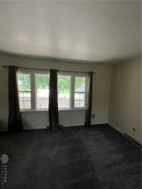 Living - 2636 Rebecca Dr, Springfield, OH 45503 photo 2 of 2