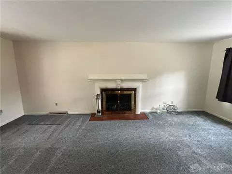 Living - 2636 Rebecca Dr, Springfield, OH 45503 photo 1 of 2