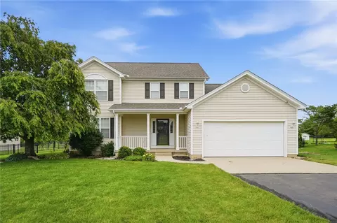 818 Nue Way Dr, Lebanon, OH 45036