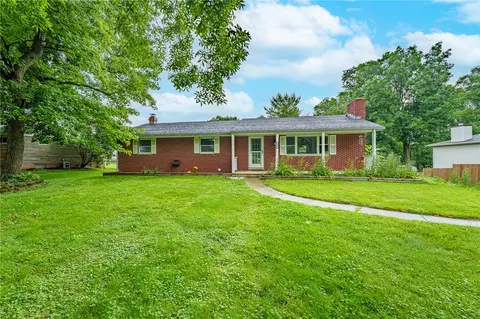 270 Kinsey Rd, Xenia, OH 45385