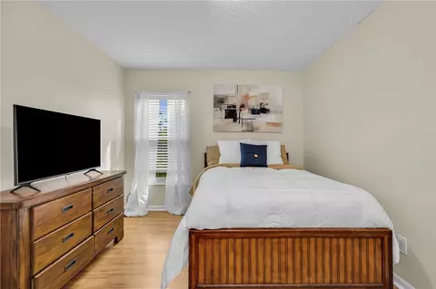 Bedroom - 2125 Deer Meadow Dr, Cincinnati, OH 45240 photo 3 of 6