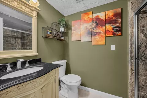 Bath - 2125 Deer Meadow Dr, Cincinnati, OH 45240 photo 9 of 11
