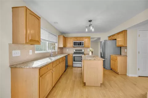 Kitchen - 2125 Deer Meadow Dr, Cincinnati, OH 45240 photo 1 of 2