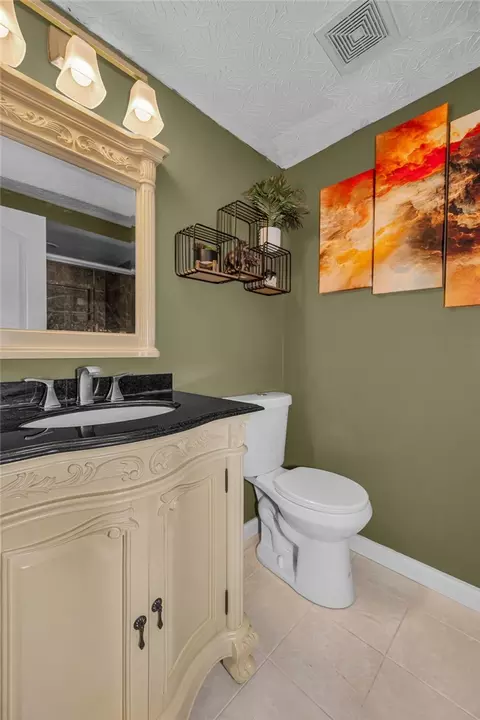 Bath - 2125 Deer Meadow Dr, Cincinnati, OH 45240 photo 10 of 11
