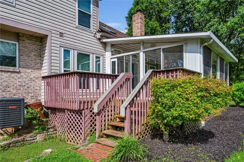 Exterior - 2125 Deer Meadow Dr, Cincinnati, OH 45240 photo 6 of 7