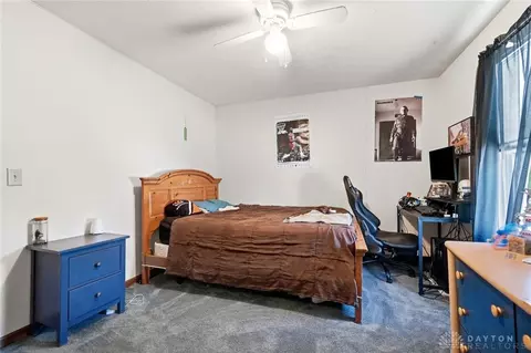 Bedroom - 2812 Conestoga St, Springfield, OH 45503 photo 6 of 8