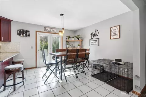 Dining - 2812 Conestoga St, Springfield, OH 45503 photo 1 of 3