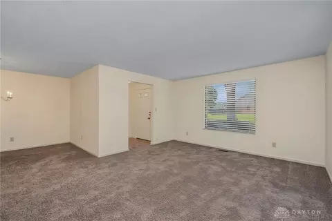 1313-1315 Rosehaven Cir, Kettering, OH 45429 photo 11