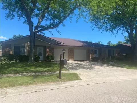 1313-1315 Rosehaven Cir, Kettering, OH 45429