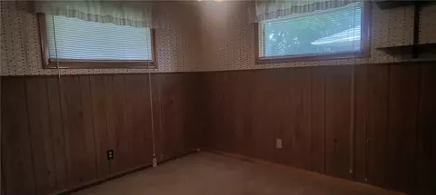 Bedroom - 4709 Chippendale Dr, Springfield, OH 45503 photo 9 of 13