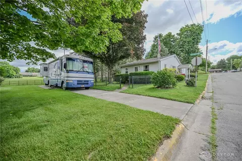 1302 N Yellow Springs St, Springfield, OH 45504 photo 23