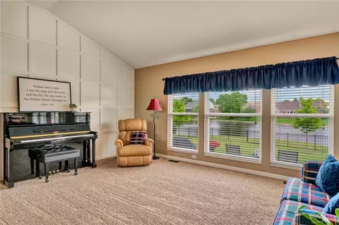 Living - 3787 Lost Willow Dr, Mason, OH 45040 photo 1 of 2