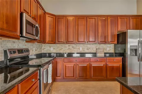 Kitchen - 3787 Lost Willow Dr, Mason, OH 45040 photo 1 of 4