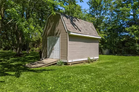 Exterior - 3833 Ruby Dr, Franklin, OH 45005 photo 10 of 12