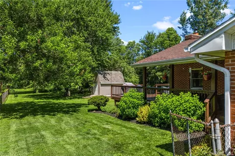 Exterior - 3833 Ruby Dr, Franklin, OH 45005 photo 2 of 12