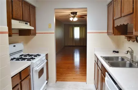 4430 E Ridgewood Rd, Springfield, OH 45503 photo 11