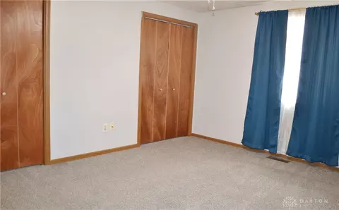 4430 E Ridgewood Rd, Springfield, OH 45503 photo 12