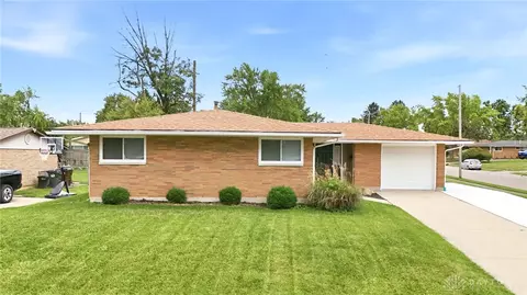 238 Bellaire Dr, Fairborn, OH 45324
