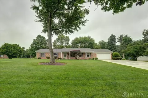 6555 Westfall Rd, Greenville, OH 45331