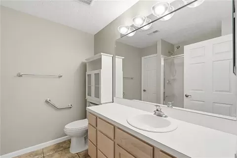 Bath - 9640 Belfry Ct #2, Centerville, OH 45458 photo 1 of 4
