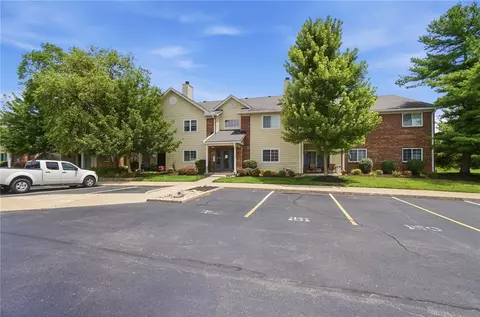 6611 Brigham Sq #4, Centerville, OH 45459