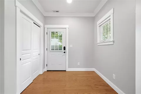 Entry Way - 2425 Delta Ave, Kettering, OH 45419 photo 1 of 6