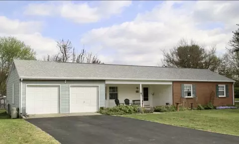 226 Hardacre Dr, Xenia, OH 45385