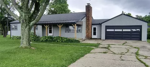 4455 E Kitridge Rd, Bath, OH 45424
