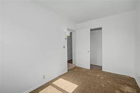 Bedroom - 662 Reading Dr, Springfield, OH 45505 photo 5 of 5