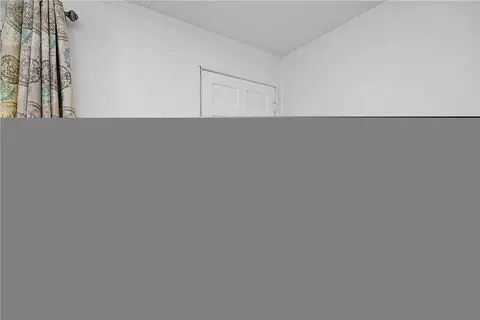 Bedroom - 662 Reading Dr, Springfield, OH 45505 photo 1 of 5