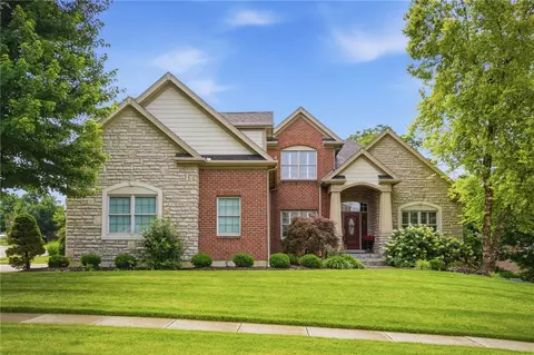 295 N Hills Blvd, Springboro, OH 45066