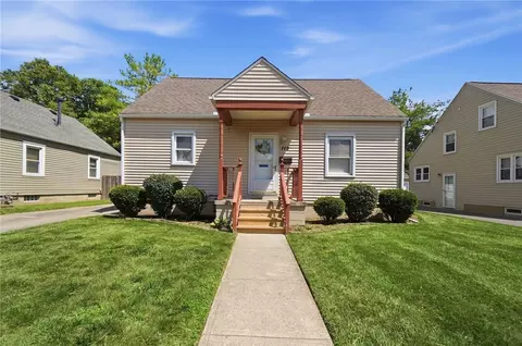 119 Floral Ave, Troy, OH 45373
