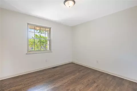 Bedroom - 5001 Polen Dr, Kettering, OH 45440 photo 3 of 9