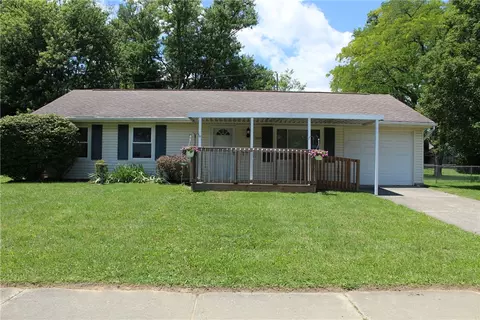 3215 Nantucket St, Springfield, OH 45503